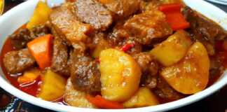 Κοκκινιστό Μοσχαράκι με σάλτσα σόγιας Κοκκινιστό Μοσχαράκι με σάλτσα σόγιας