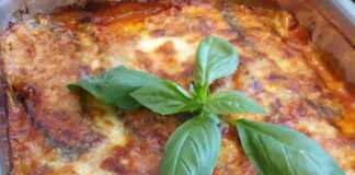 Μελιτζάνες φούρνου με παρμεζάνα και μοτσαρελα