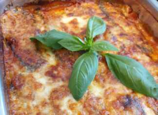 Μελιτζάνες φούρνου με παρμεζάνα και μοτσαρελα