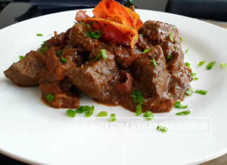 Συκώτι με καραμελωμένα κρεμμύδια