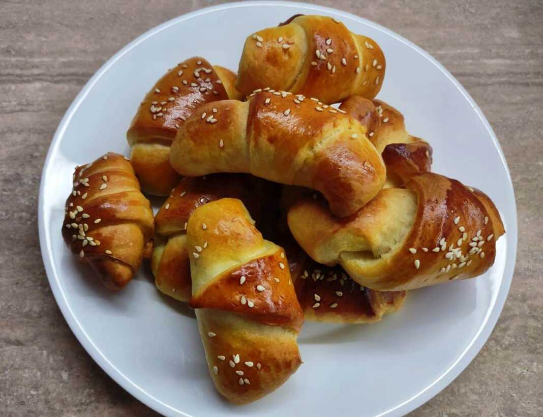 Αφράτα ρολάκια Τυριού