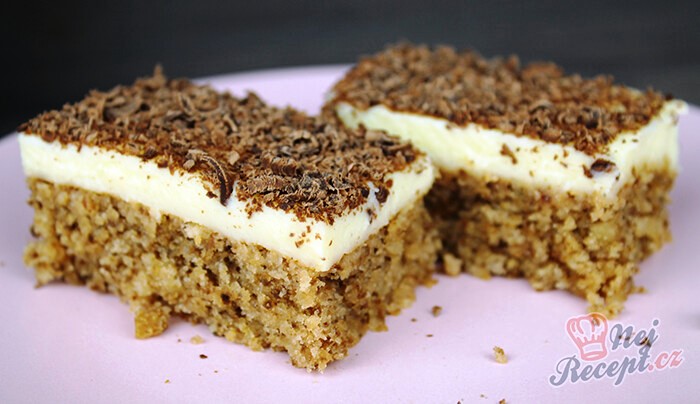 keikKaridiaKrema Κέικ με καρυδιά και κρέμα βανίλιας