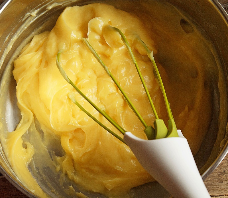 kremaMaskarpone1 Κρέμα βανίλιας με μασκαρπόνε για κέικ