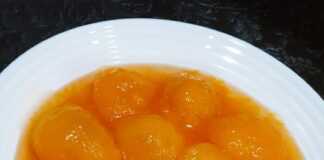 Μαρμελάδα με αποφλοιωμένα βερίκοκα
