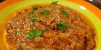 Μελιτζανοσαλάτα με πιπεριες και ντομάτα