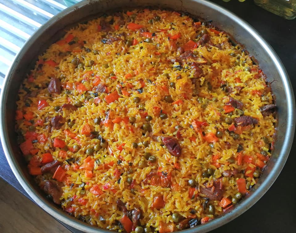 paegiaGalopoula Γαλοπούλα με ρύζι λαχανικά και σαφράν