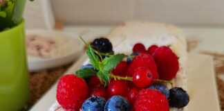 Παρφέ παγωτού με φρούτα του δάσους