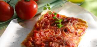 Ζύμη με ντομάτα Πιπεριές και Κρεμμύδι