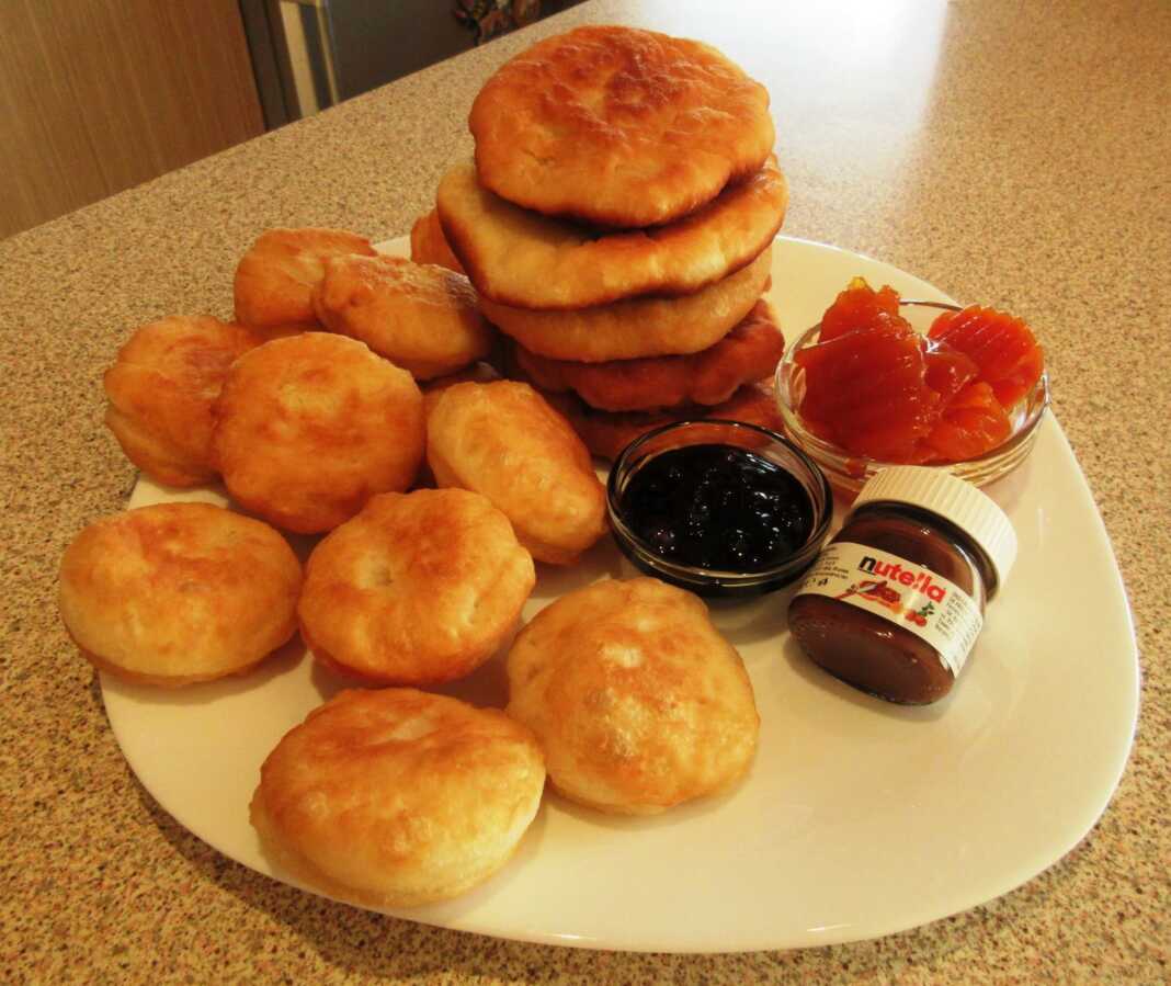 Τηγανίτες της γιαγιάς με γιαούρτι