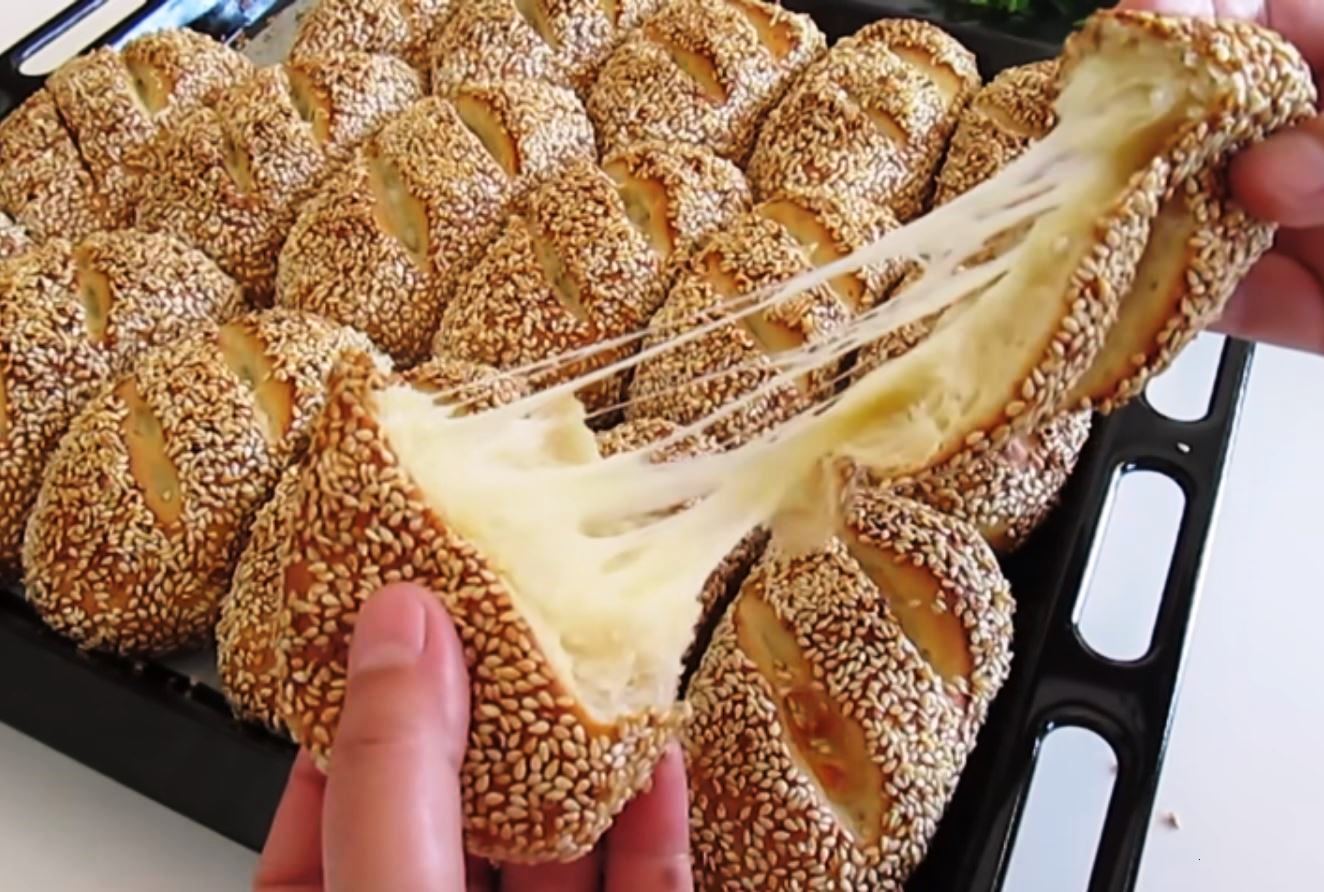 tirokoulouraTyri Τα πιο αφράτα τυροκούλουρα