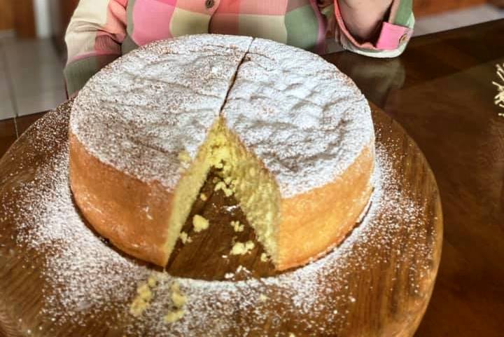 KeikPantespani Κέικ Παντεσπανι