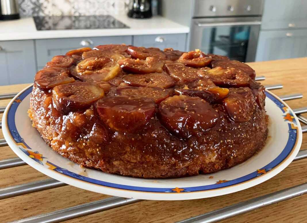 Ανάποδο Κέικ Σύκο και Τζίντζερ