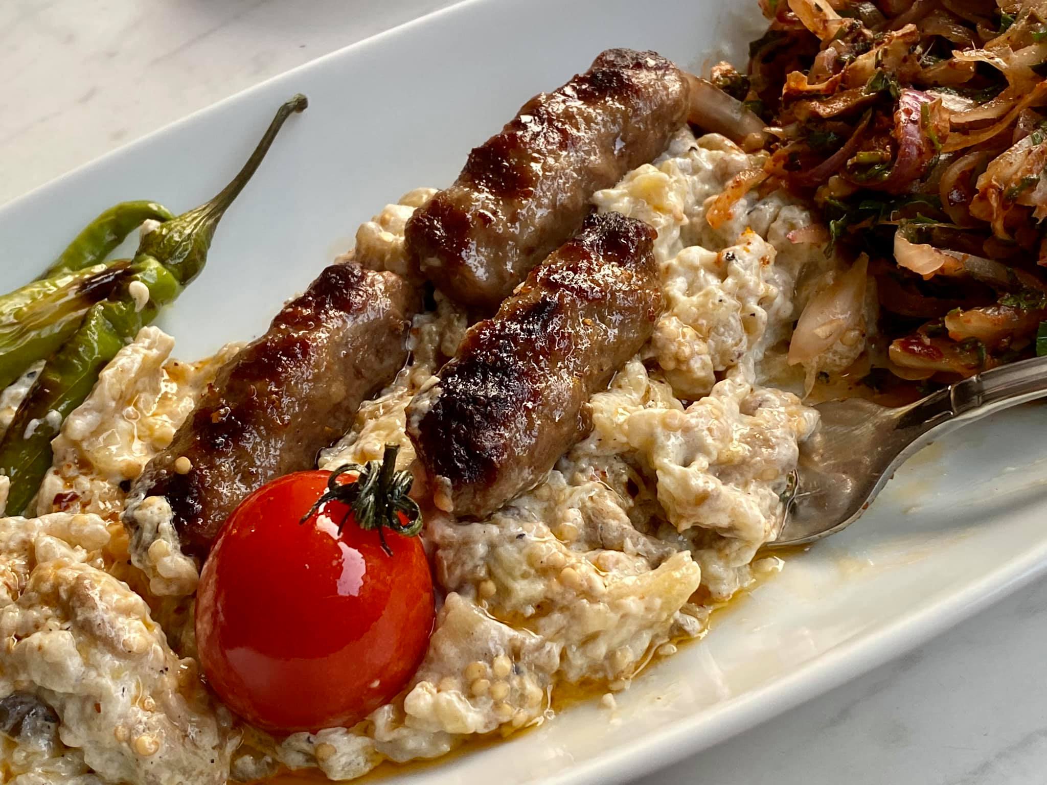 Μπιφτεκάκια σαν κεμπάπ χωρίς κρεμμύδι