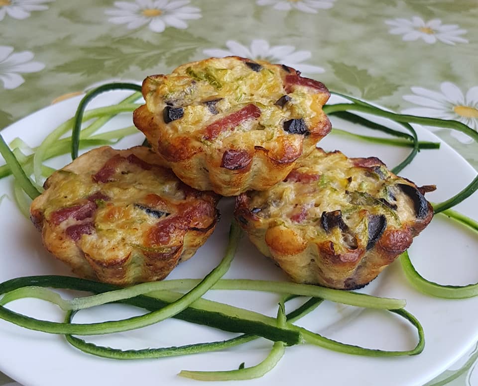 almiraMafins Αλμυρά μάφινς με κολοκυθάκια