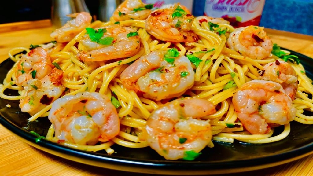 garidomakaronada Γαριδομακαρονάδα