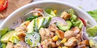 Πράσινη σαλάτα με υπέροχο ντρέσινγκ