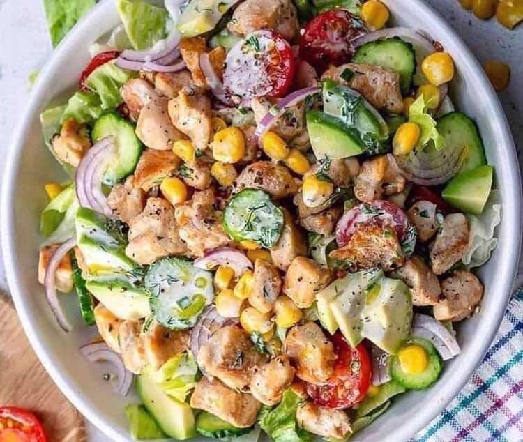 salata Πράσινη σαλάτα με υπέροχο ντρέσινγκ