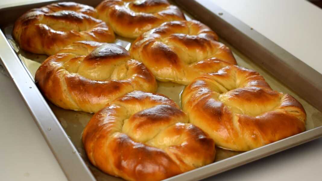 siropiasta koyloyria Σιροπιαστά Κουλούρια