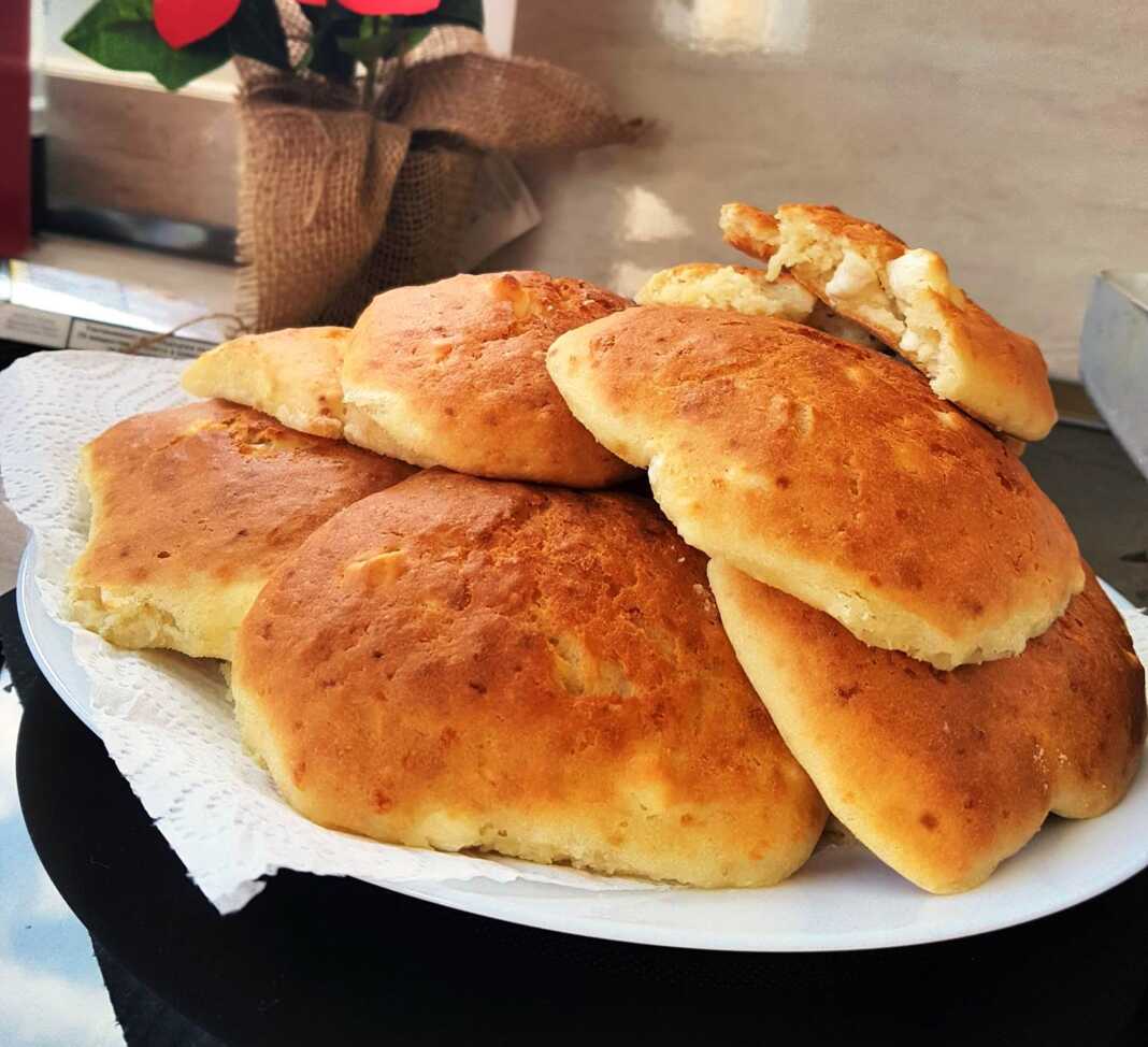 Νόστιμα ατομικά τυροψωμάκια