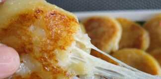 Οι **Γεμιστές Τηγανίτες Πατάτας** σερβιρισμένες σε πιάτο