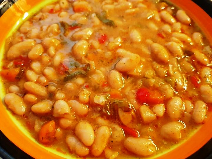 φασολαδα1 Φασολάδα με μπαχαρικά και πορτοκάλι