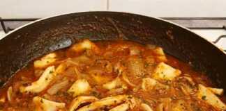 Κοκινιστό Καλαμάρι στο Τηγάνι