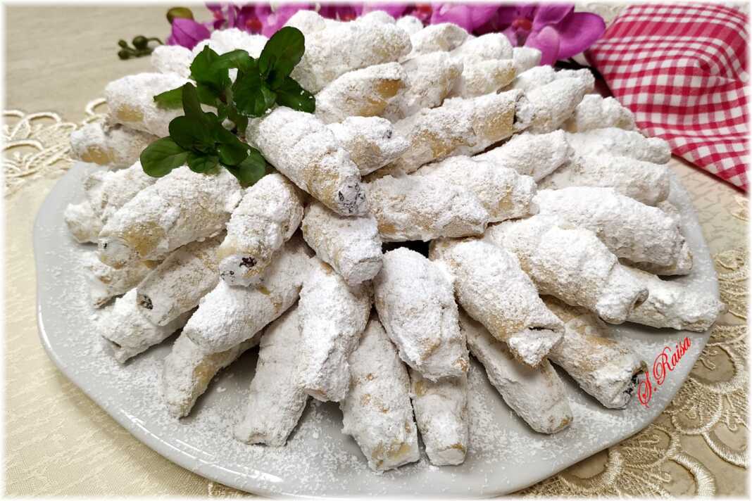 Κρουασανάκια με καρύδια