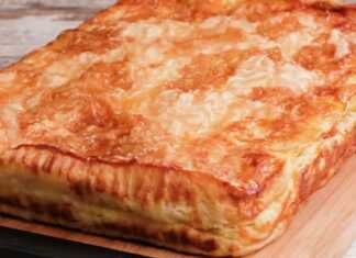 Πίτα με γιαούρτι και σταφίδες