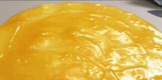 Κέικ με τυρί και κρέμα λεμόνι.