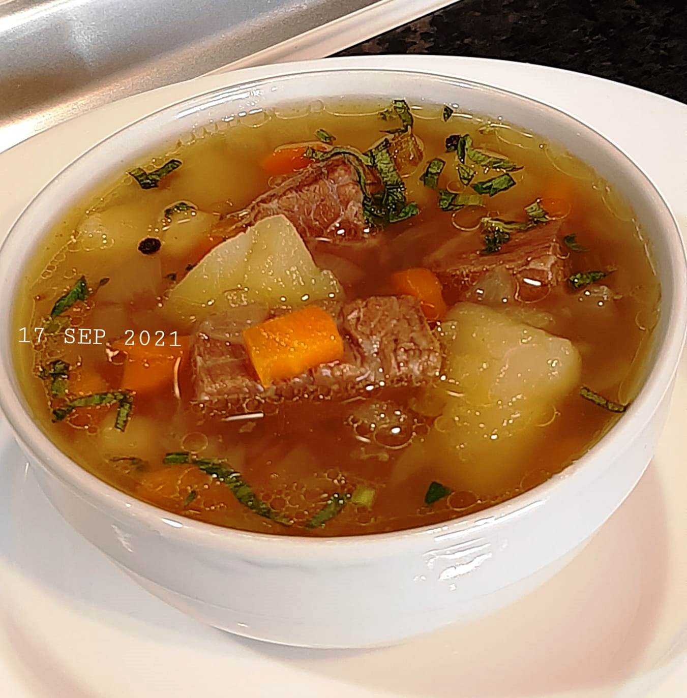Μοσχάρι σούπα με λαχανικά