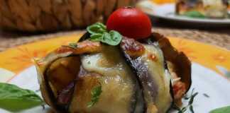 Mελιτζάνα γεμιστή με κοτόπουλο και πατάτες