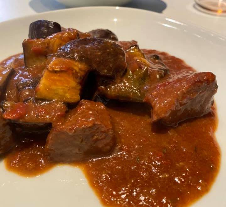 mosxariMelitzanes Mοσχάρι με μελιτζάνες