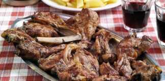 Παϊδάκια αρνίσια στο φούρνο