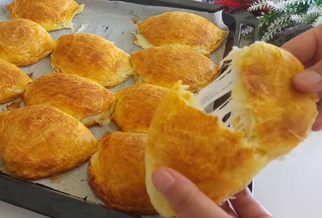 Τυροπιτάκια τραγανά και φυλλώδη 