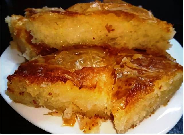 μπακλαβαςΣιμιγδαλι0 μπακλαβάς με γιαούρτι και σιμιγδάλι