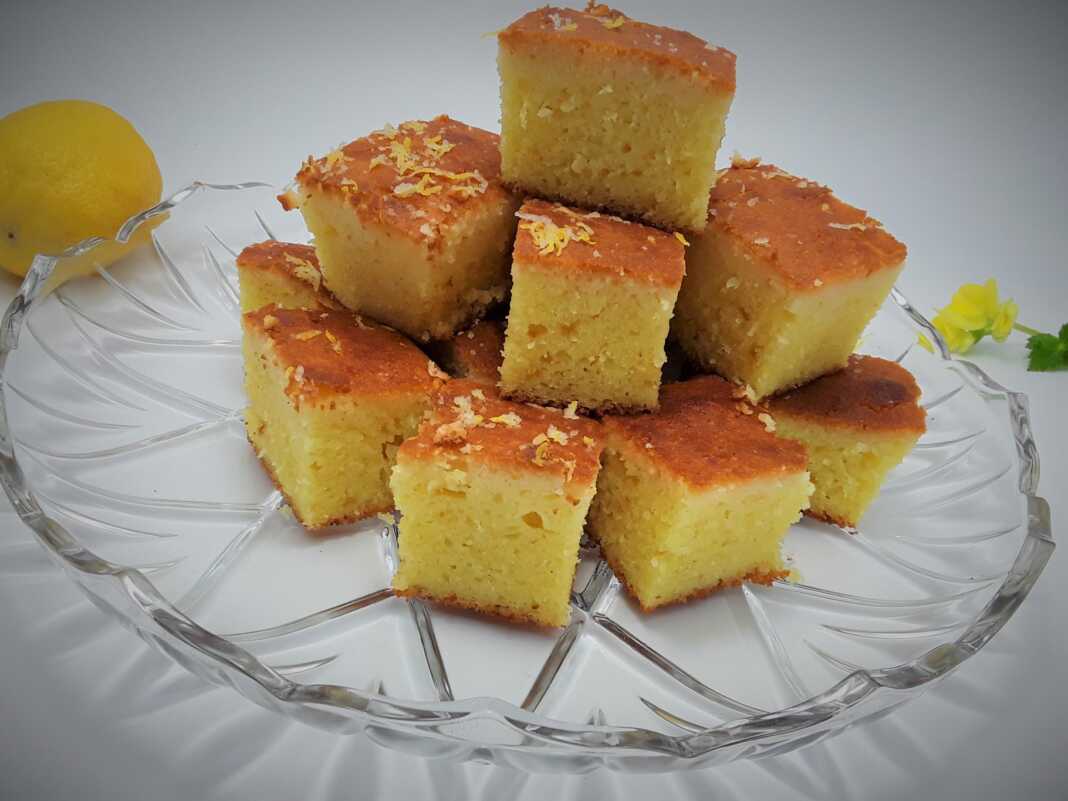 Κέικ με γιαούρτι και λεμόνι