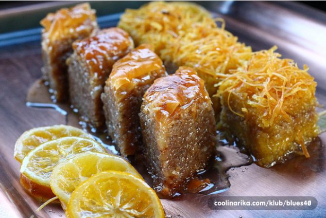 Mpaklava Μπακλαβάς