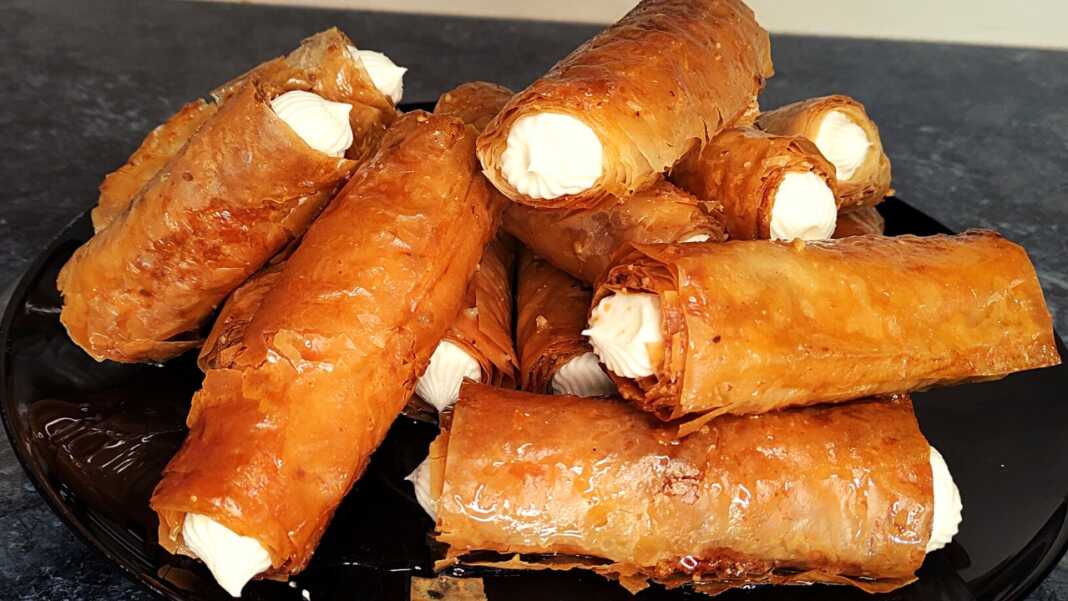 flogeresMpaklava Πουράκια Μπακλαβά