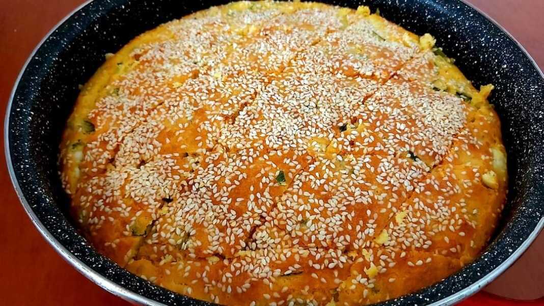 Γιαουρτοτυρόπιτα με πράσο