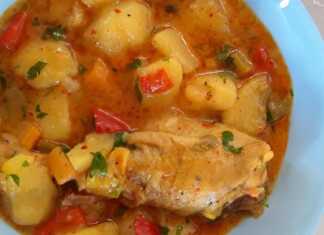 Κοτόπουλο με πατάτες στιφάδο