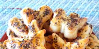 Κουλουράκια από ζύμη βουτύρου, τυρί και μπαχαρικά