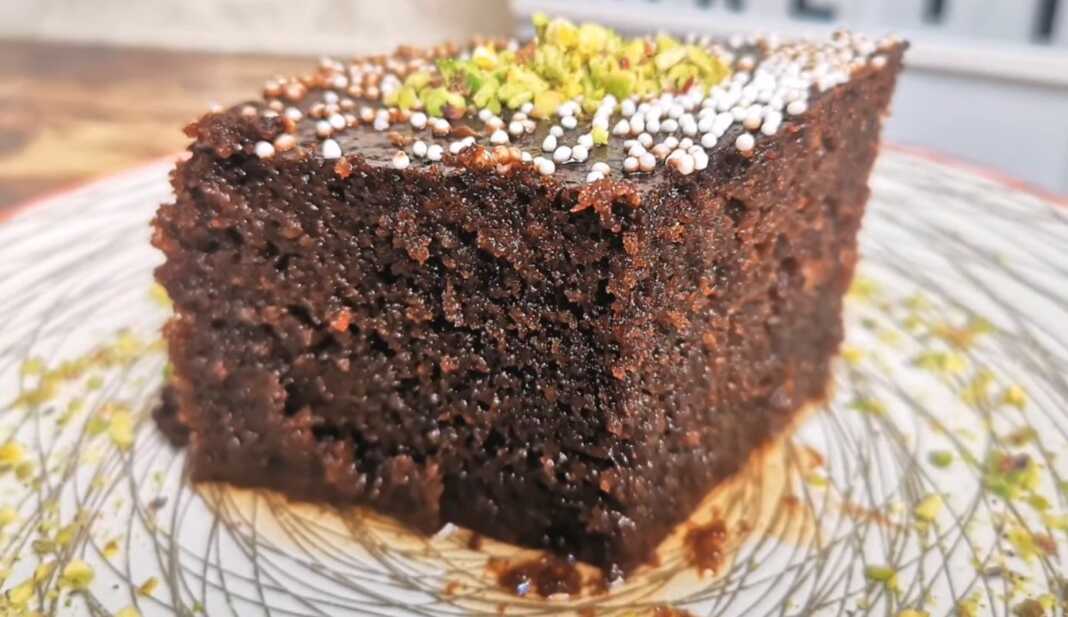 siropiastoKatsarolas Σιροπιαστό Κέικ Κατσαρόλας