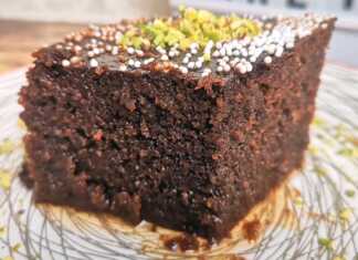 Αφράτο Σιροπιαστό Κέικ Κατσαρόλας: Φτιάξτε το σε 10 Λεπτά! Σιροπιαστό Κέικ Κατσαρόλας