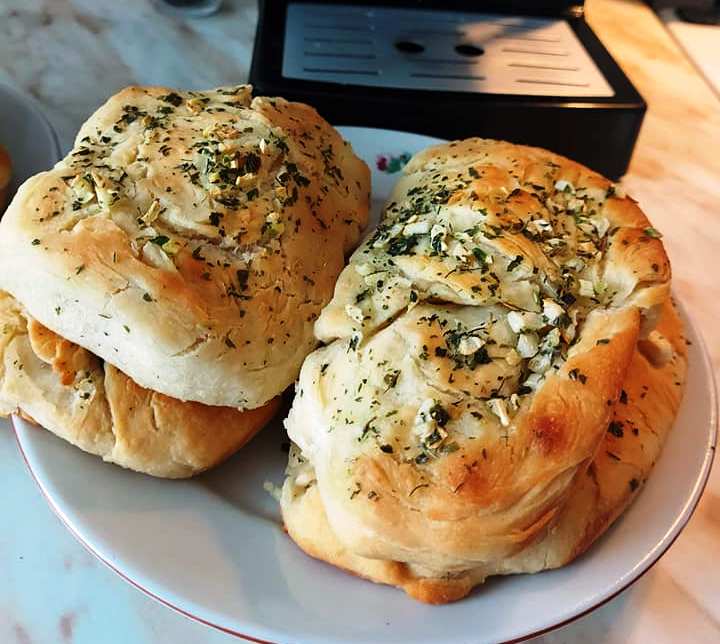 skordocvmo Σκορδόψωμο