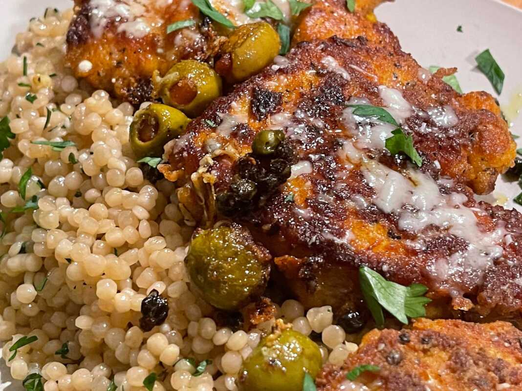 stithosKotopoulo Παναρισμένα με σιμιγδάλι στήθη Κοτόπουλο με κους κους