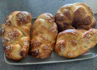 Τσουρέκια Αφράτα