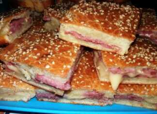 πίτα με σαλάμι και τυρί