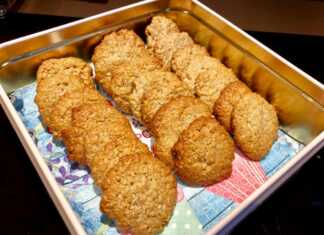 Γλυκάκι με ταχίνι ηλίανθου και καρύδα