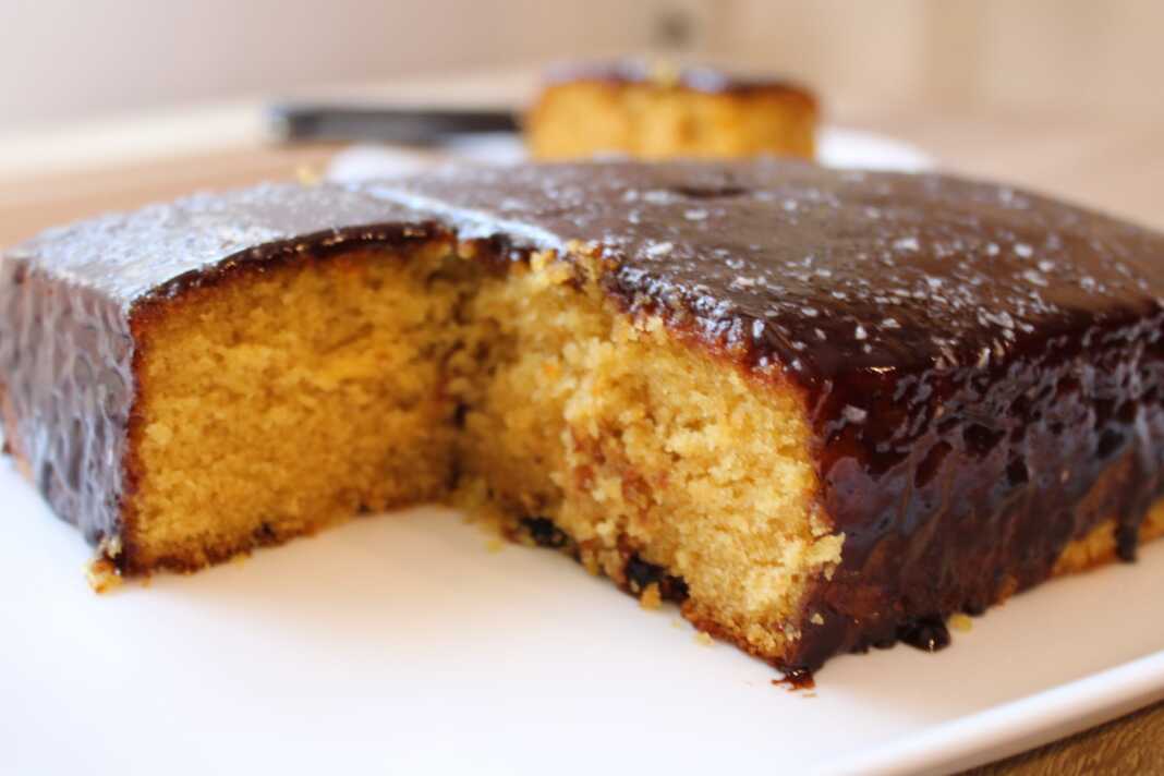 Κέικ Πορτοκάλι με Σοκολάτα (Νηστίσιμο)