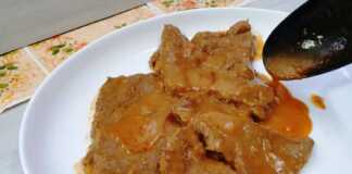 Αυτές οι μπριζόλες είναι μαλακές σαν βούτυρο. Δεν χρειαζόμαστε μαχαίρι Μπριζόλες με σάλτσα Λαχανικών